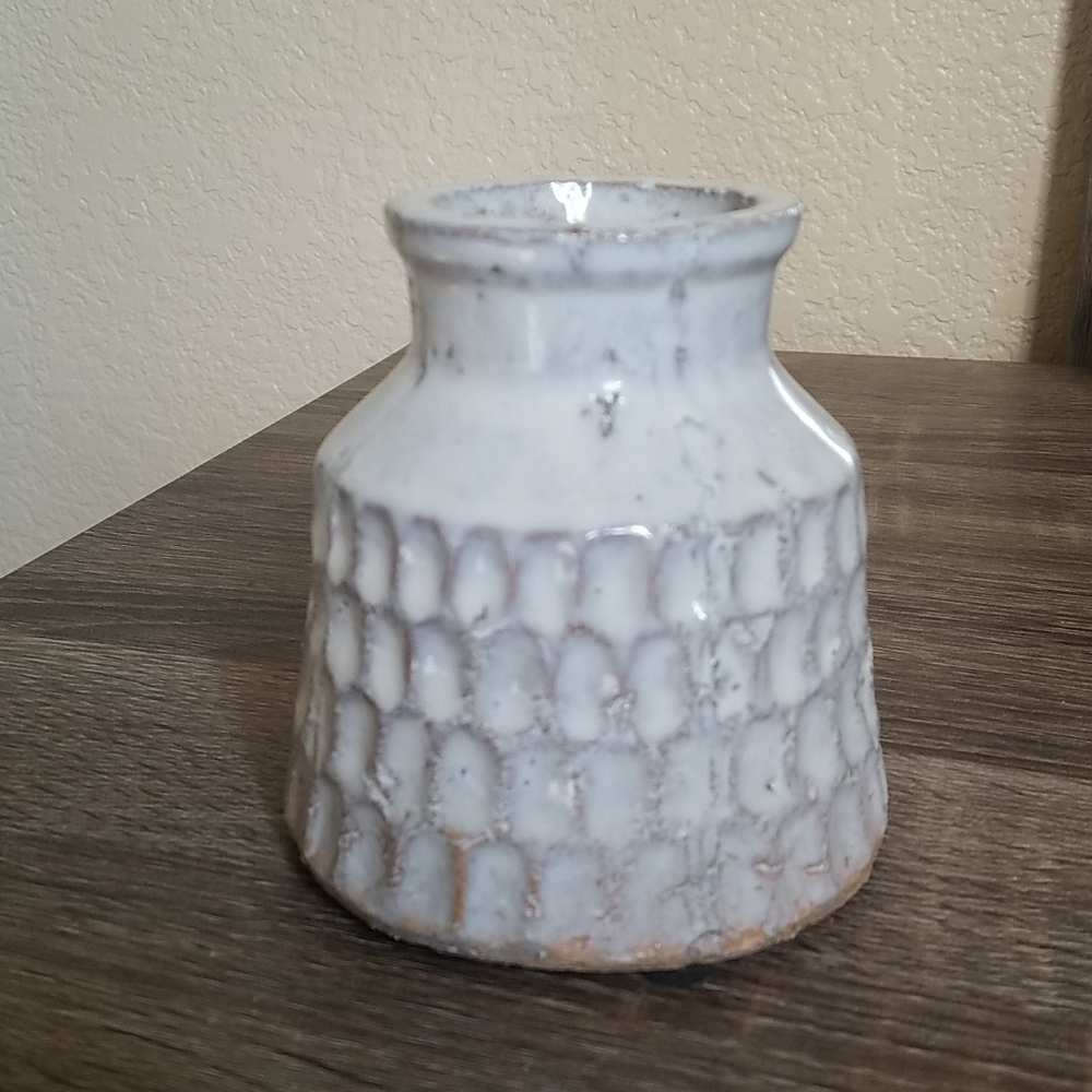 Ceramic vase